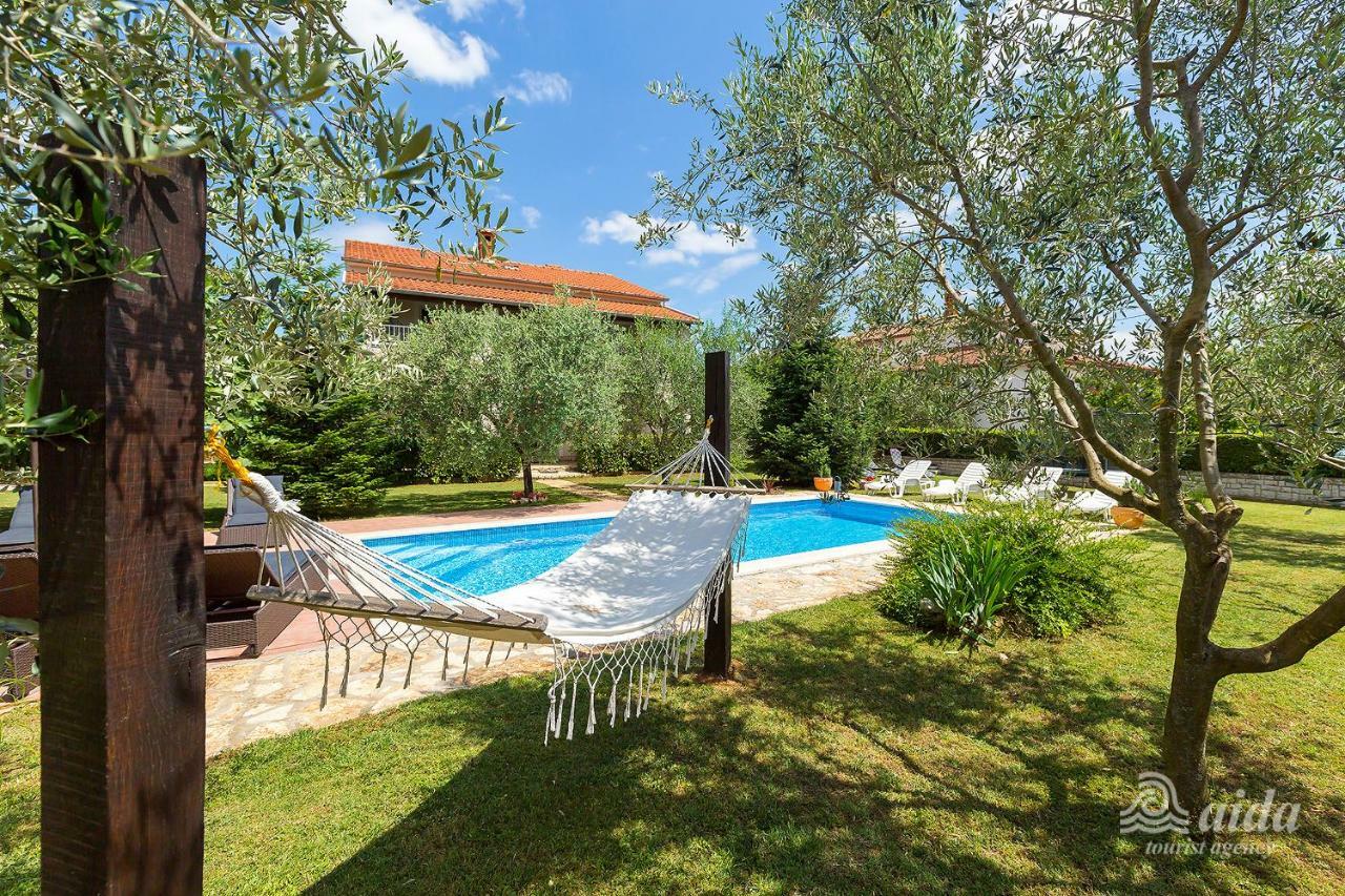 Family Vacation Villa Žbandaj Exterior foto