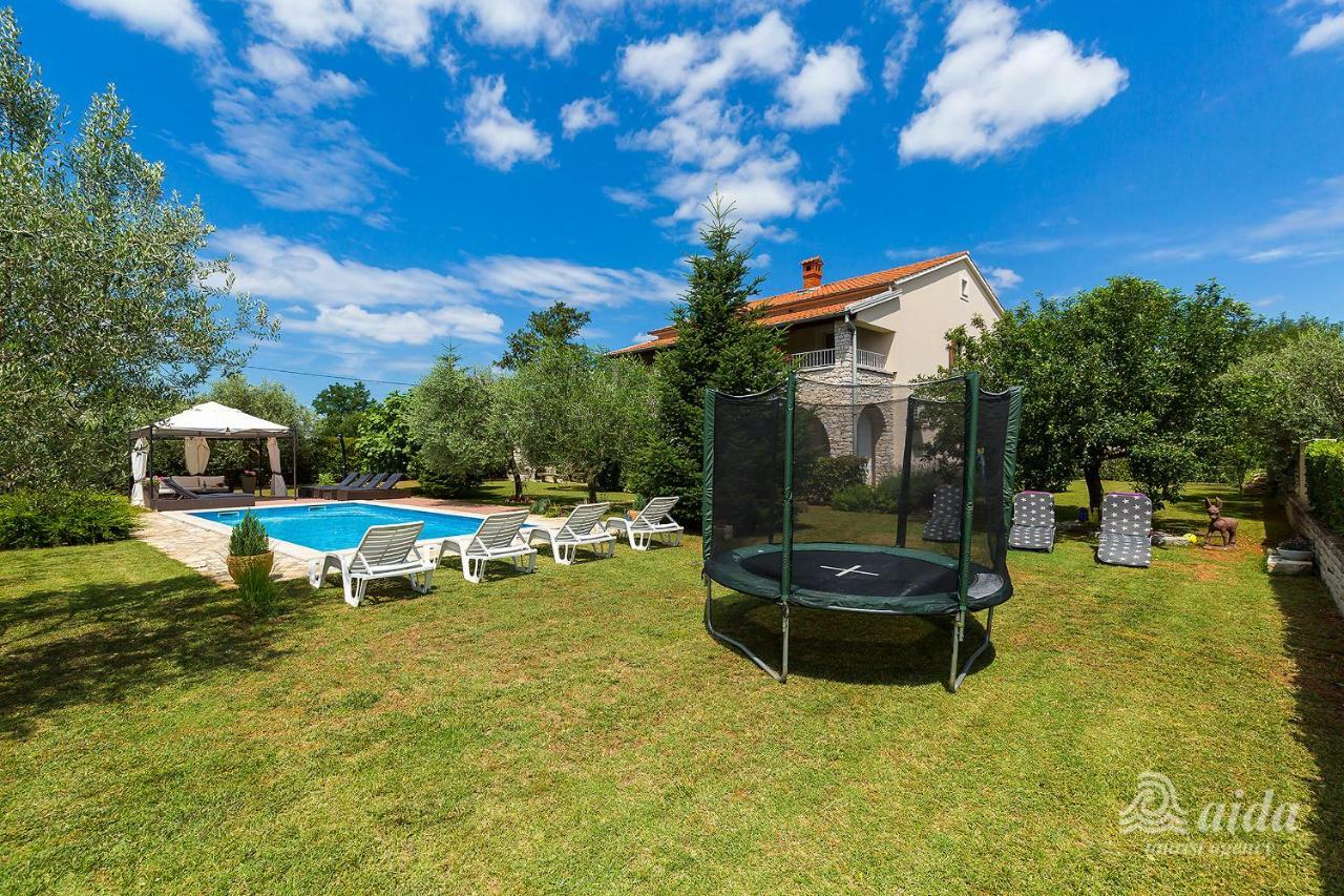 Family Vacation Villa Žbandaj Exterior foto