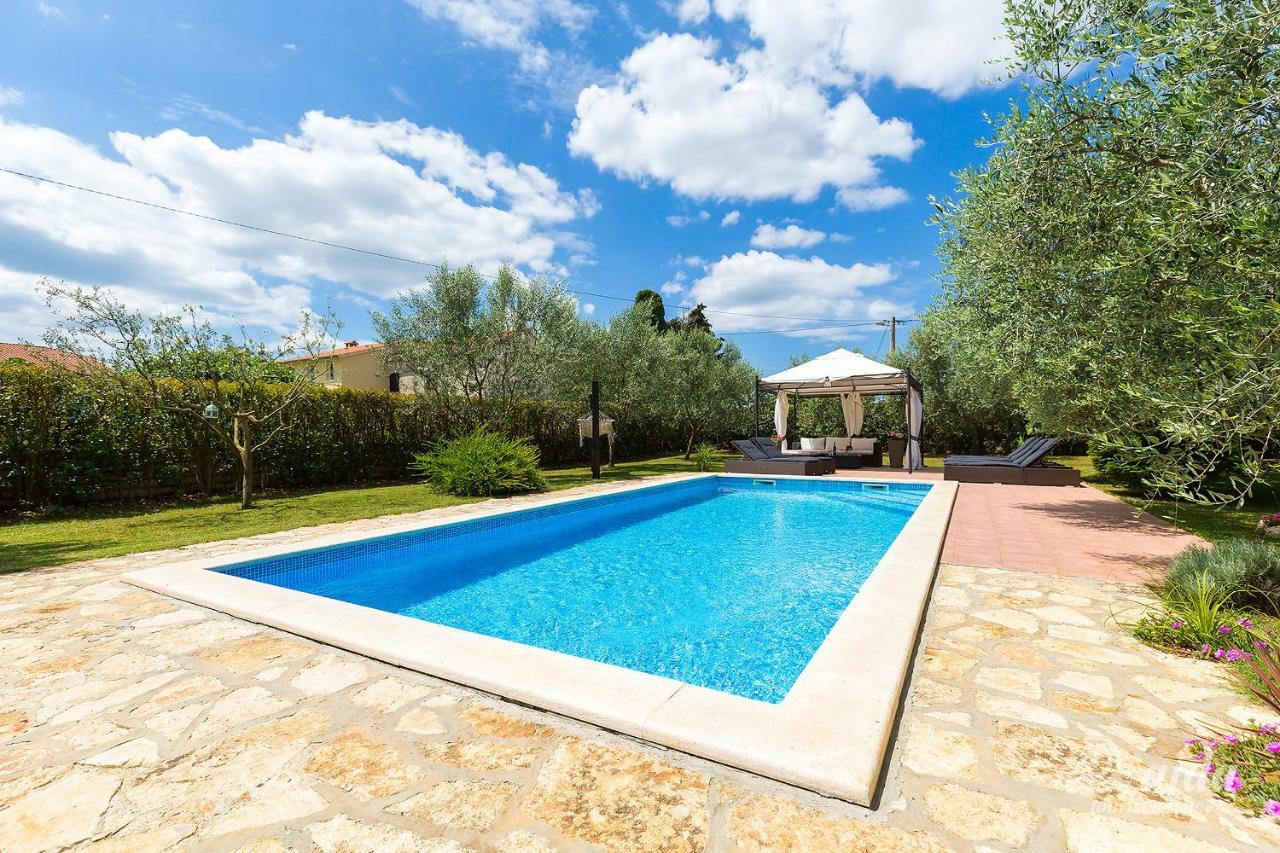 Family Vacation Villa Žbandaj Exterior foto