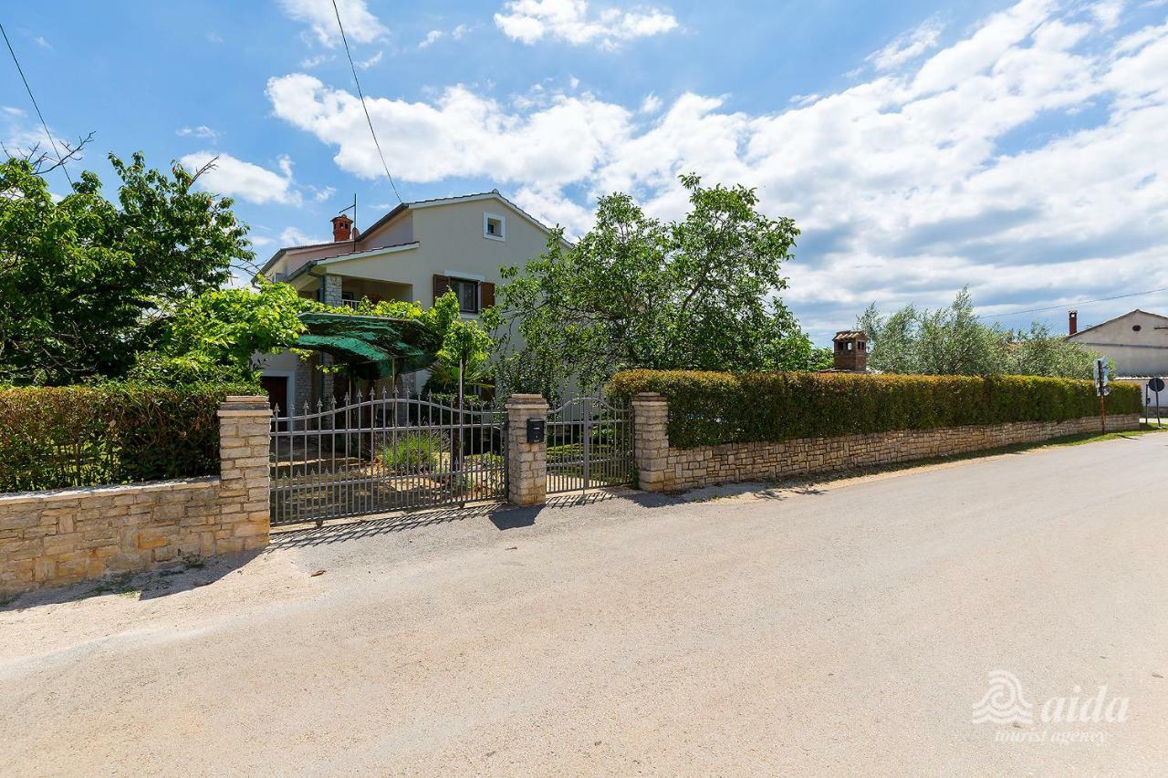 Family Vacation Villa Žbandaj Exterior foto
