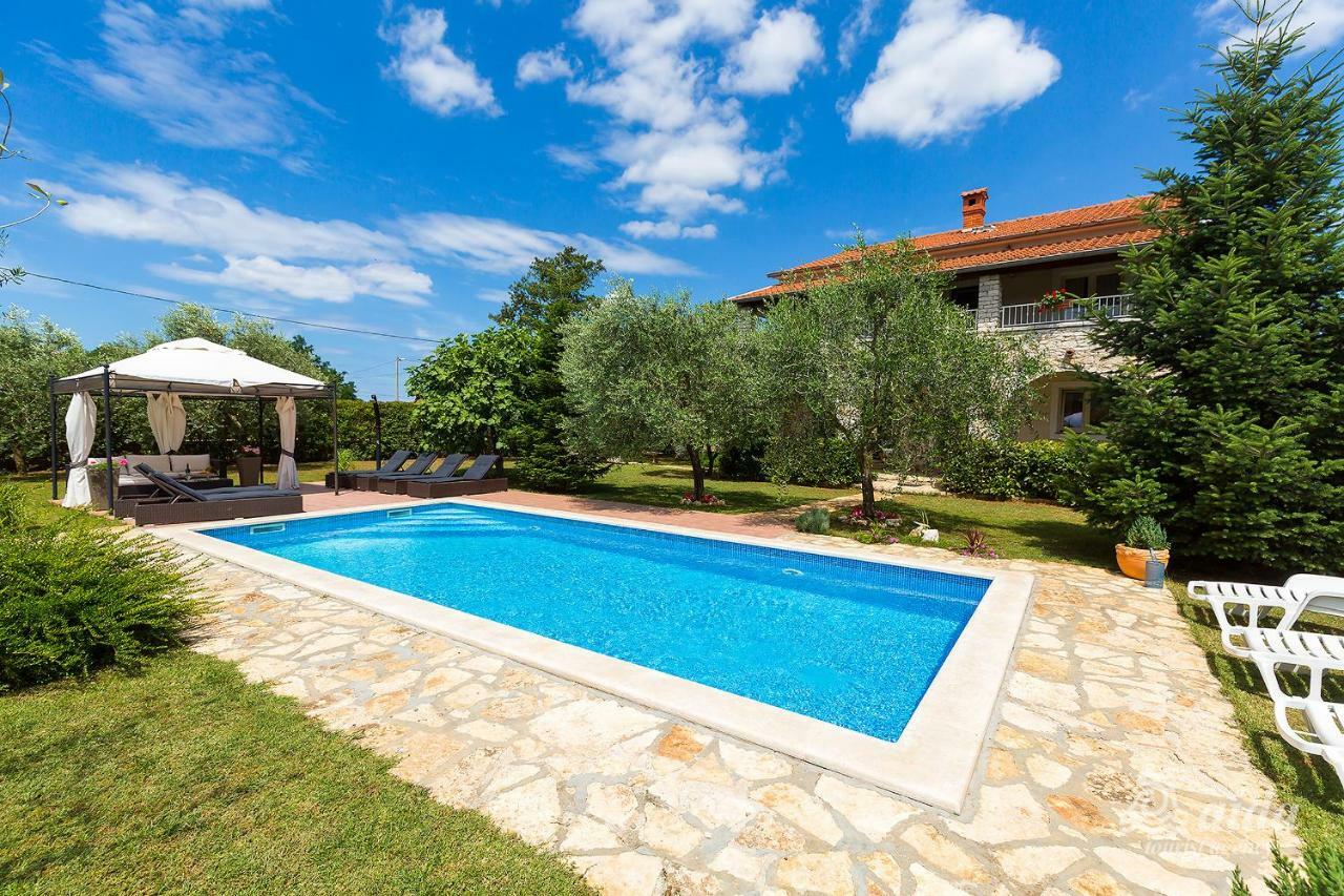 Family Vacation Villa Žbandaj Exterior foto