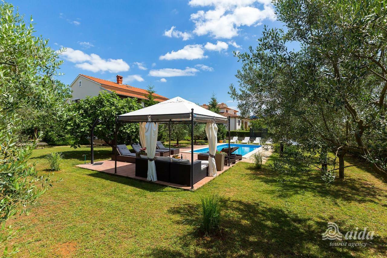 Family Vacation Villa Žbandaj Exterior foto
